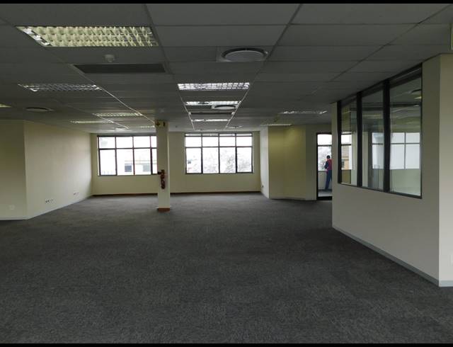 855M² OFFICE TO LET IN ILLOVO